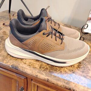 Like-New Sketchers Relaxed Fit: Slade - Breyer-9 Wide Width